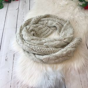 Sonoma oatmeal thick knit scarf